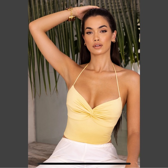 BRAND NEW OH POLLY TWIST KNOT HALTER TOP IN YELLOW - Picture 3 of 7